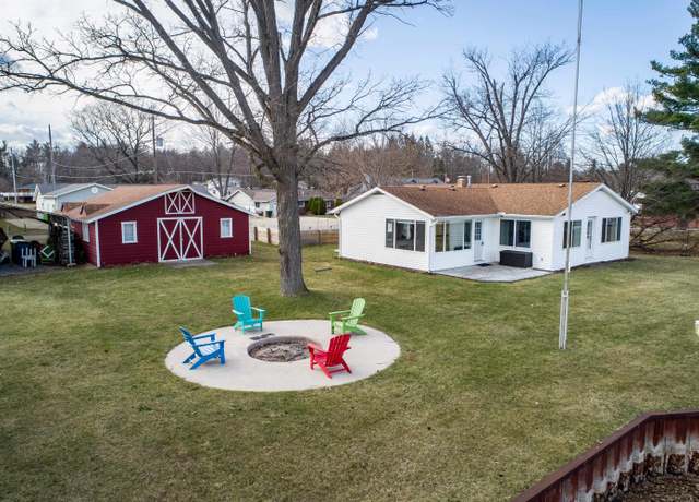 Property at 5495 Oakridge Dr, Beaverton, MI 48612, 3 beds, 1.5 baths
