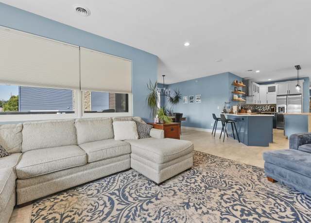 Property at 912 W Front St #2, Traverse City, MI 49684, 2 beds, 2 baths