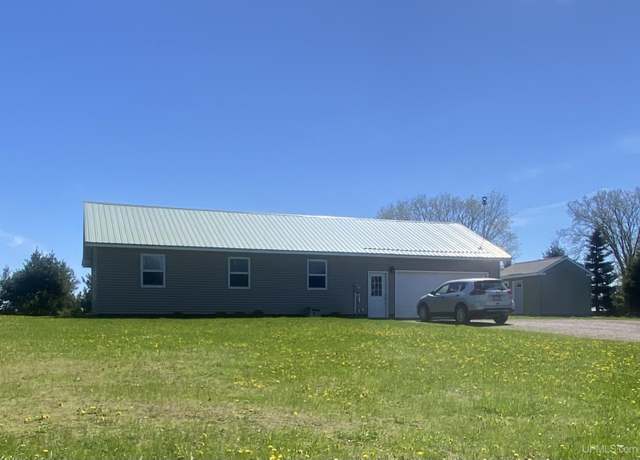 Property at N5216 Gladstone St, Chatham, MI 49816, 3 beds, 1 bath