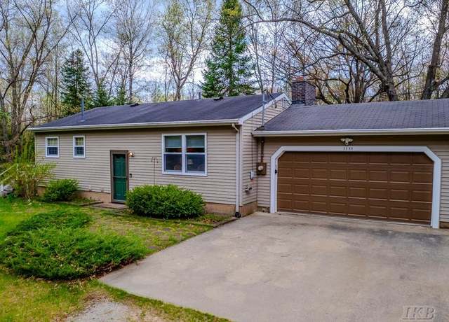 Property at 5360 BLUE LAKE Dr, Gladwin, MI 48624, 4 beds, 3 baths