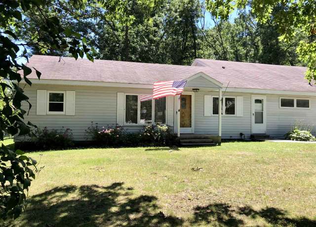 Property at 299 Parklane Dr, Harrison, MI 48625, 5 beds, 2 baths