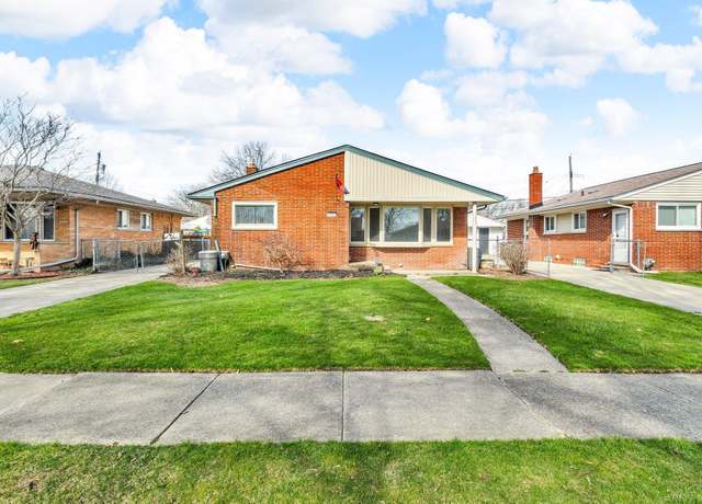 Property at 24513 Ursuline St, Saint Clair Shores, MI 48080, 3 beds, 1.5 baths
