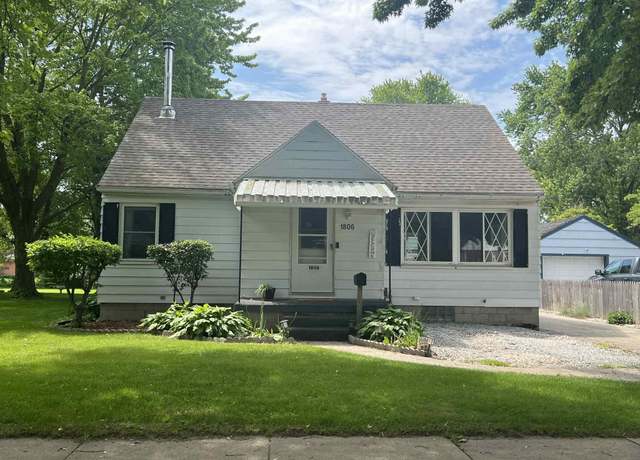 Property at 1806 Ames St, Essexville, MI 48732, 3 beds, 2 baths