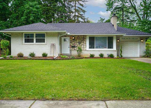 Property at 27297 LEXINGTON Pkwy, Southfield, MI 48076 3526, 3 beds, 1 bath