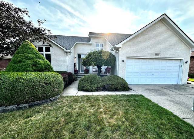 Property at 51721 Blue Spruce Dr, Macomb Twp, MI 48042, 4 beds, 2.5 baths