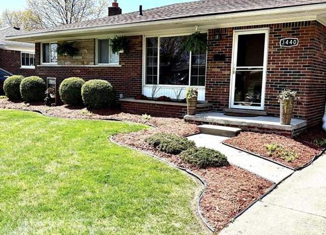 Property at 3440 MAIDSTONE St, Trenton, MI 48183 3524, 3 beds, 1.5 baths