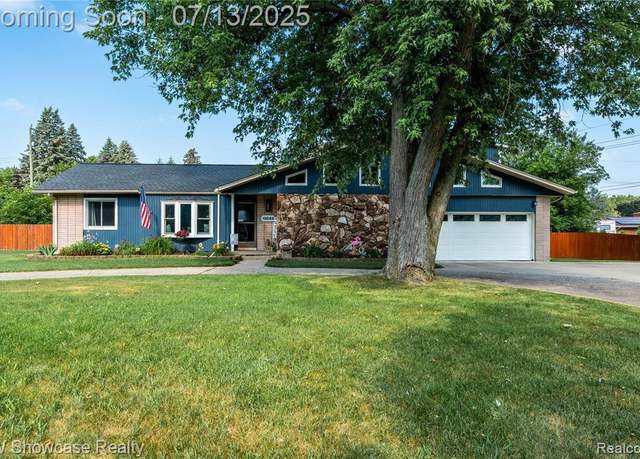 Property at 19549 Flamingo Blvd, Livonia, MI 48152 1712, 4 beds, 2.5 baths