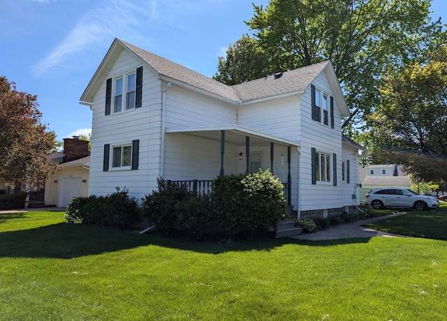 Property at 500 S Johnson St, Bay City, MI 48708, 3 beds, 1.5 baths