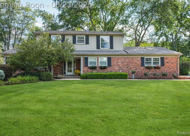 Property at 5372 Fieldcrest Dr, Shelby Twp, MI 48316 5206, 4 beds, 2.5 baths
