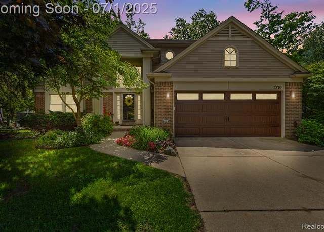 Property at 7320 Willow Oak Dr, West Bloomfield, MI 48324 3083, 4 beds, 2.5 baths