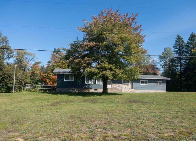 Property at E9431 Orchard St, Munising, MI 49862, 3 beds, 3 baths