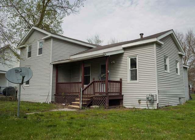 Property at 511 Wilson St, Bay City, MI 48708, 3 beds, 1 bath