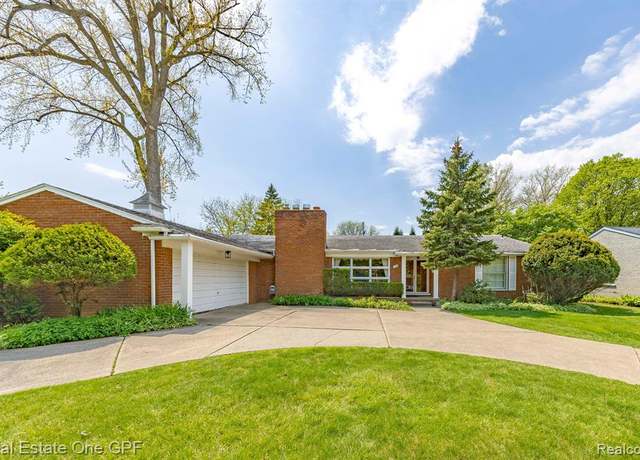 Property at 605 S HIGBIE Pl, Grosse Pointe Woods, MI 48236 2417, 3 beds, 3 baths