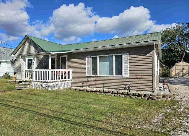 Property at 224 N Fifth St, Manistique, MI 49854, 2 beds, 2 baths