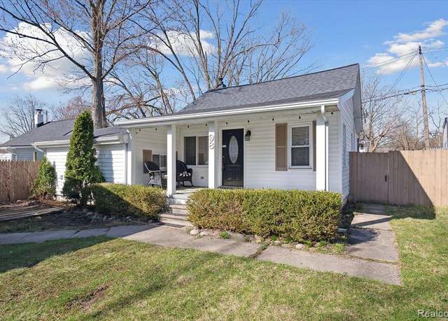 Property at 98 WATERLY Ave, Waterford, MI 48328 3948, 2 beds, 2 baths