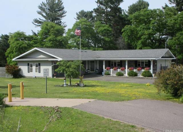 Property at 311 W Fairbanks St, Marquette, MI 49855, 4 beds, 2 baths