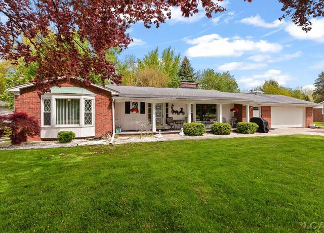 Property at 465 N Lane St, Blissfield, MI 49228, 3 beds, 2 baths