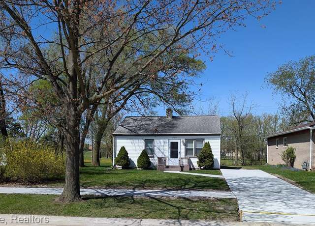 Property at 25890 Maywood St, Woodhaven, MI 48183 4439, 2 beds, 1 bath