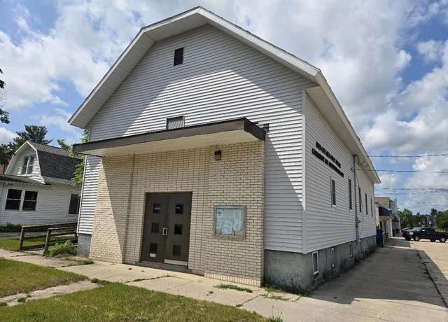 Property at 202 W Slosson Ave, Reed City, MI 49677-1122