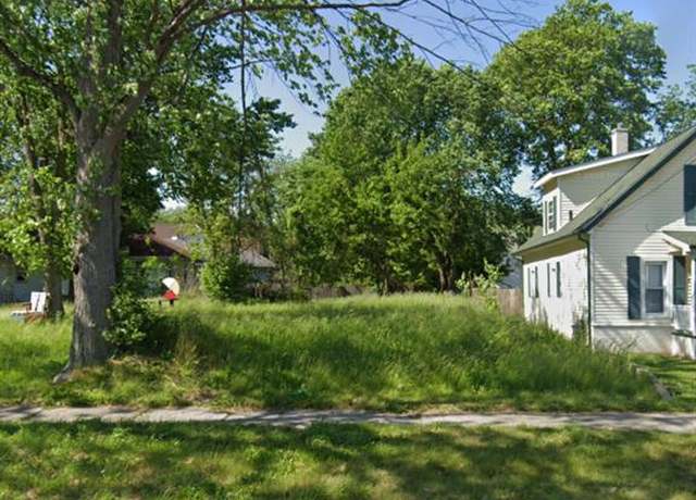Property at 812 STATE St, Saginaw, MI 48602