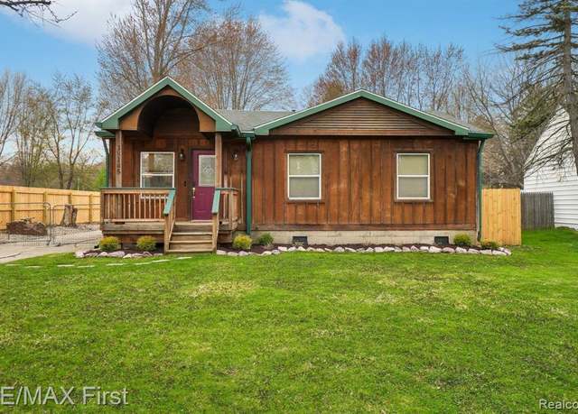 Property at 38145 CHARTIER St, Harrison Twp, MI 48045 3409, 2 beds, 1 bath