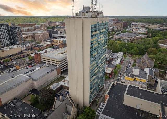 Property at 555 E William St Unit 14A, Ann Arbor, MI 48104 2426, 1 bed, 1 bath