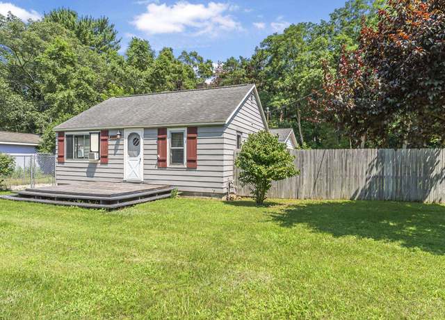 Property at 4010 Five Mile Rd, Traverse City, MI 49686, 2 beds, 1 bath
