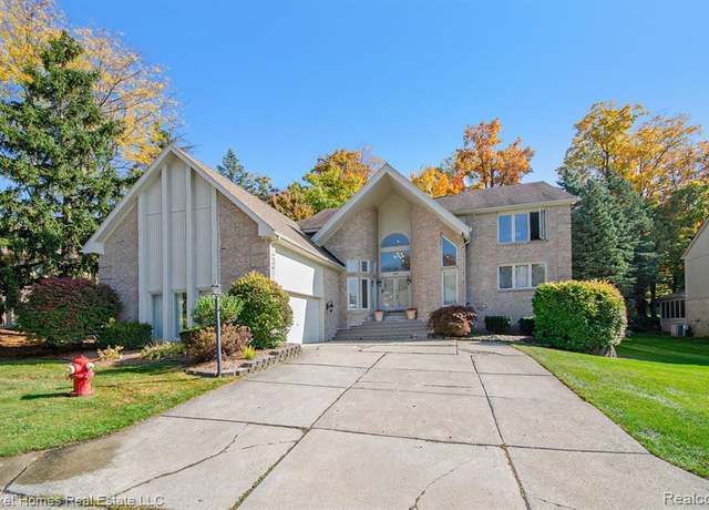 Property at 28909 Hidden Trl, Farmington Hills, MI 48331 2902, 3 beds, 3.5 baths