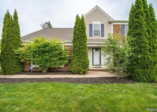 Property at 5472 CHARRINGTON, West Bloomfield, MI 48324 1100, 4 beds, 2.5 baths