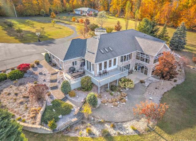 Property at 9396 W M-149 Hwy, Manistique, MI 49854, 4 beds, 2.5 baths