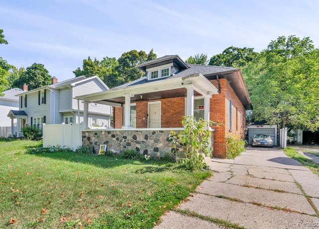 Property at 2306 N BOND St, Saginaw, MI 48602 5403, 3 beds, 1 bath