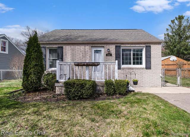 Property at 1131 BIRCHWOOD Dr, Troy, MI 48083 1807, 3 beds, 1 bath