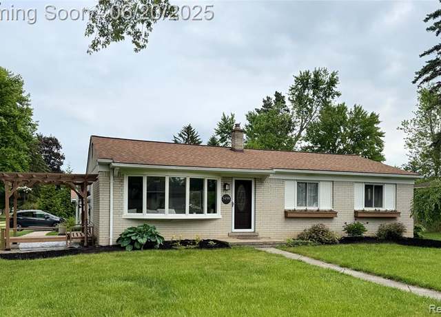 Property at 3490 Levee St, Waterford, MI 48329 2252, 3 beds, 1.5 baths