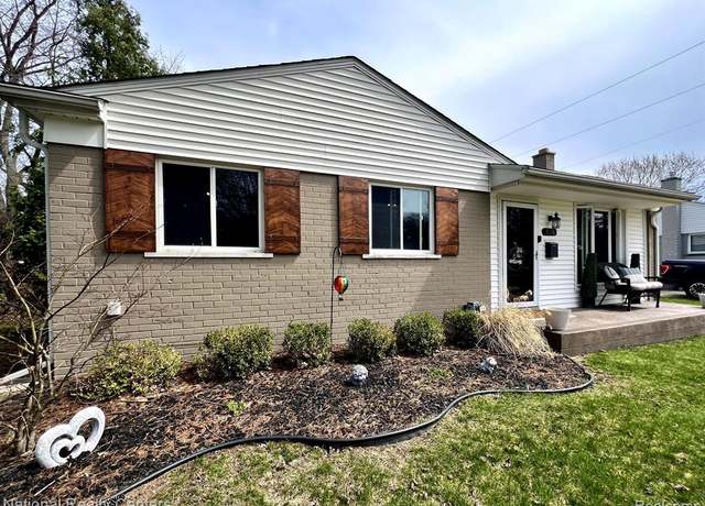 Property at 936 ALLEN Dr, Northville, MI 48167 1114, 3 beds, 2 baths