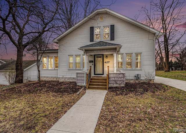 Property at 427 LAKE St, Howell, MI 48843 1619, 3 beds, 2 baths