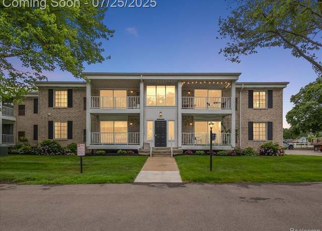 Property at 36080 Ann Arbor Trl, Livonia, MI 48150 3580, 1 bed, 1 bath