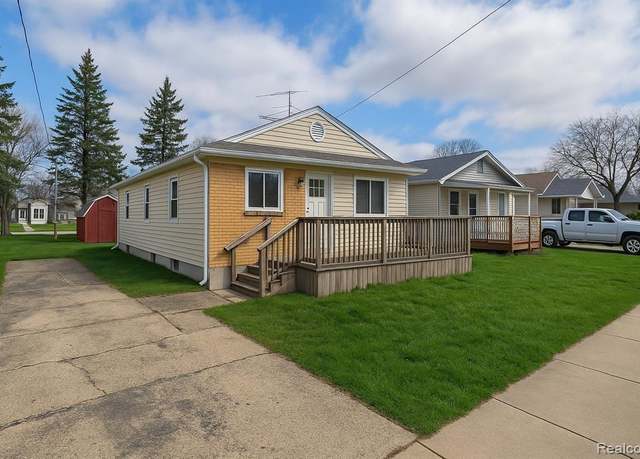 Property at 201 E NALDRETTE St, Durand, MI 48429 1674, 3 beds, 1 bath