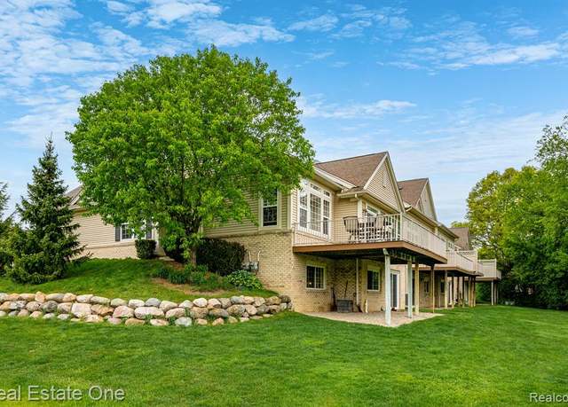 Property at 5947 BAYPOINTE Blvd, Clarkston, MI 48346 3190, 2 beds, 2 baths