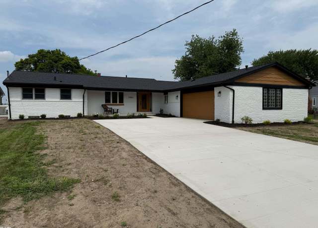 Property at 39893 Duluth St, Harrison Twp, MI 48045, 3 beds, 2.5 baths