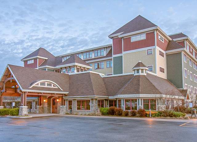 Property at 2035 N US-31 N #102, Traverse City, MI 49686, 1 bed, 1 bath