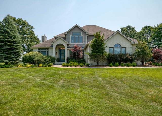 Property at 9546 Eastridge Dr, Traverse City, MI 49686, 4 beds, 3.5 baths