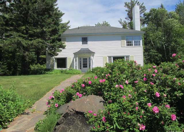 Property at 500 Lakeshore Dr, Ontonagon, MI 49953, 3 beds, 2.5 baths