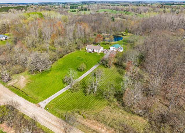 Property at 3160 Highland Pkwy, Gladwin, MI 48624, 3 beds, 2 baths
