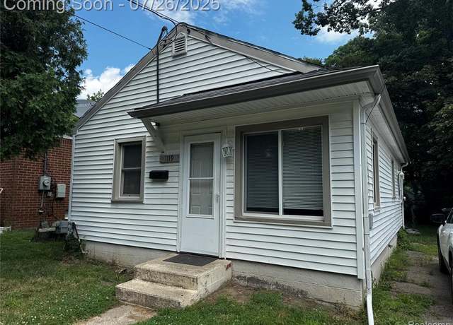 Property at 1119 Leslie St, Holt, MI 48912 2509, 2 beds, 1 bath