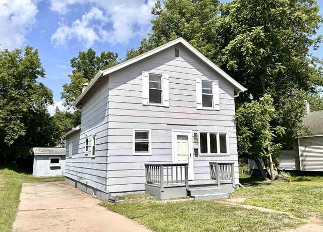 Property at 416 Osage St, Kingsford, MI 49802, 4 beds, 1.5 baths