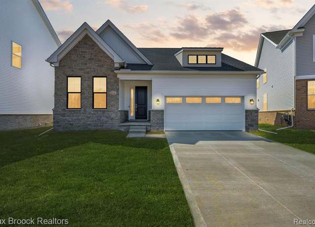 Property at 5636 Suffolk Ct, West Bloomfield, MI 48322, 2 beds, 2 baths