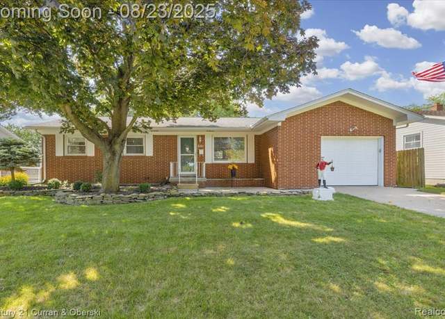 Property at 661 Lavender St, Monroe, MI 48162 2854, 3 beds, 1.5 baths