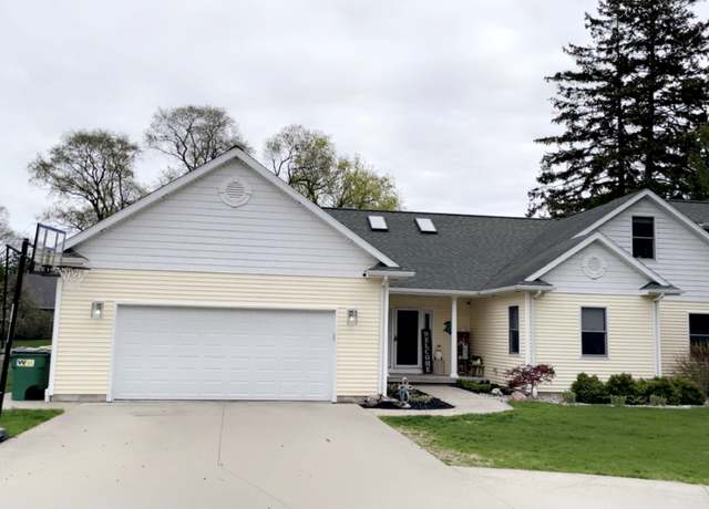 Property at 297 Lagoon Beach Dr, Bay City, MI 48706, 5 beds, 3.5 baths