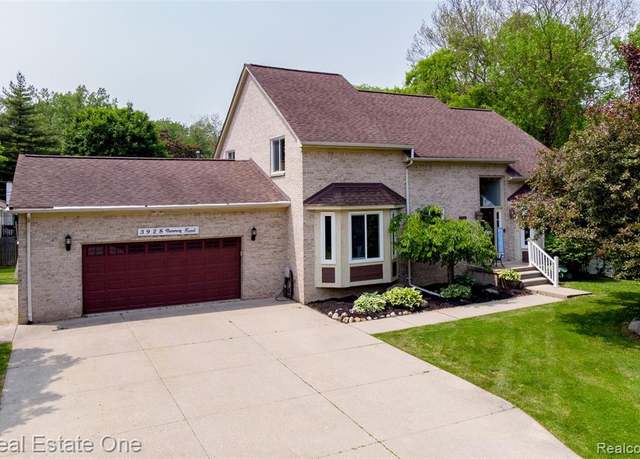 Property at 3928 Nearing Rd, Rochester Hills, MI 48309 4141, 4 beds, 2.5 baths