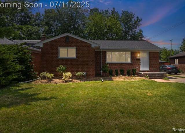 Property at 22700 Garfield St, Saint Clair Shores, MI 48082 1856, 3 beds, 1.5 baths